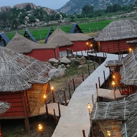 Golden Chariot Resort Хампи Экстерьер фото